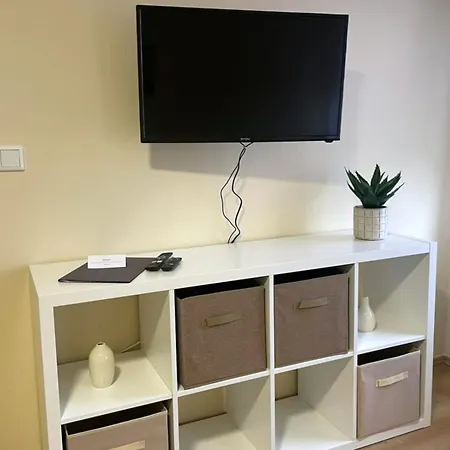 Gemuetliches 5 - Mit Kueche Und Bad Zur Eigennutzung -schuster Homes- *