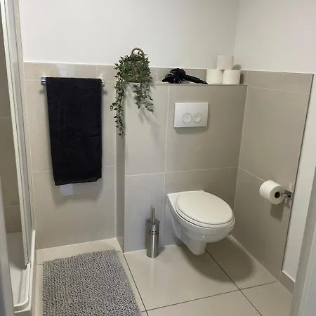 Gemütliche 5 - Mit Küche Und Bad Zur Eigennutzung -schuster Homes- Vechelde